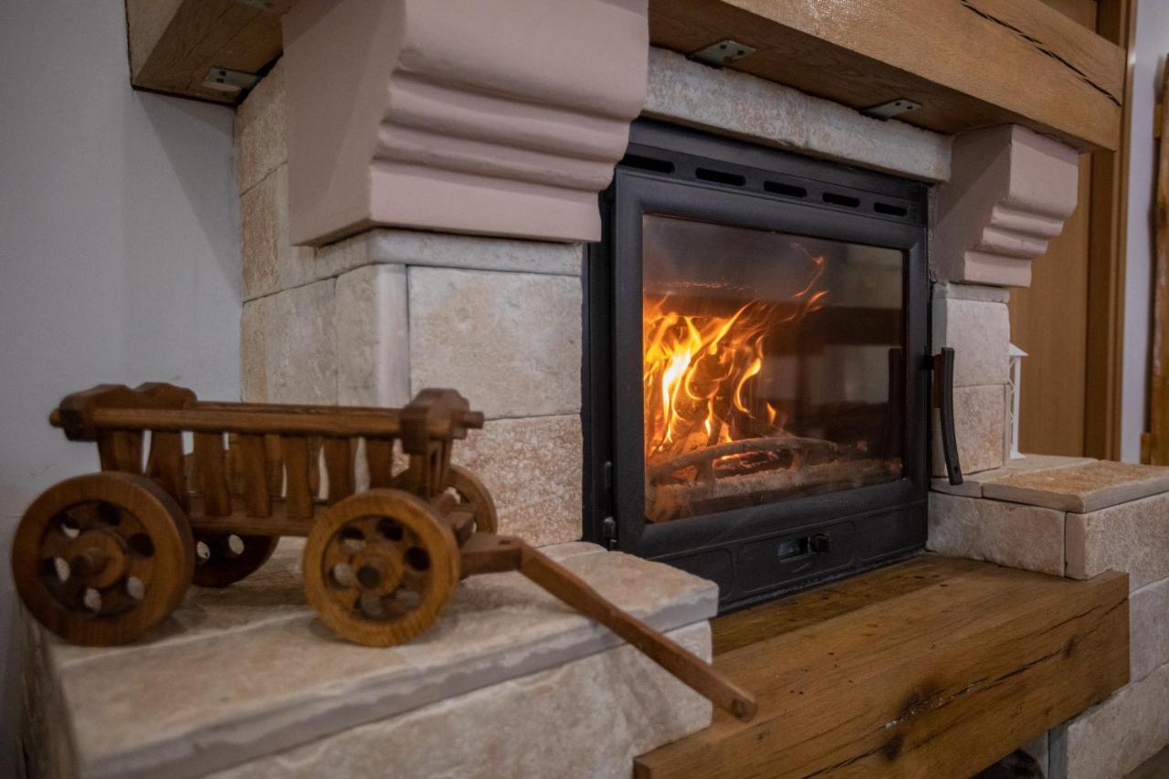 Apartmani Lara Modrus-Kuca Za Odmor Exterior foto